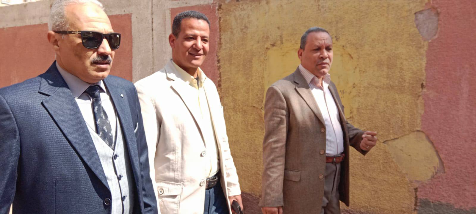 وكيل مديرية تعليم المنيا يتابع التدريبات العملية لطلاب المدارس الفندقية