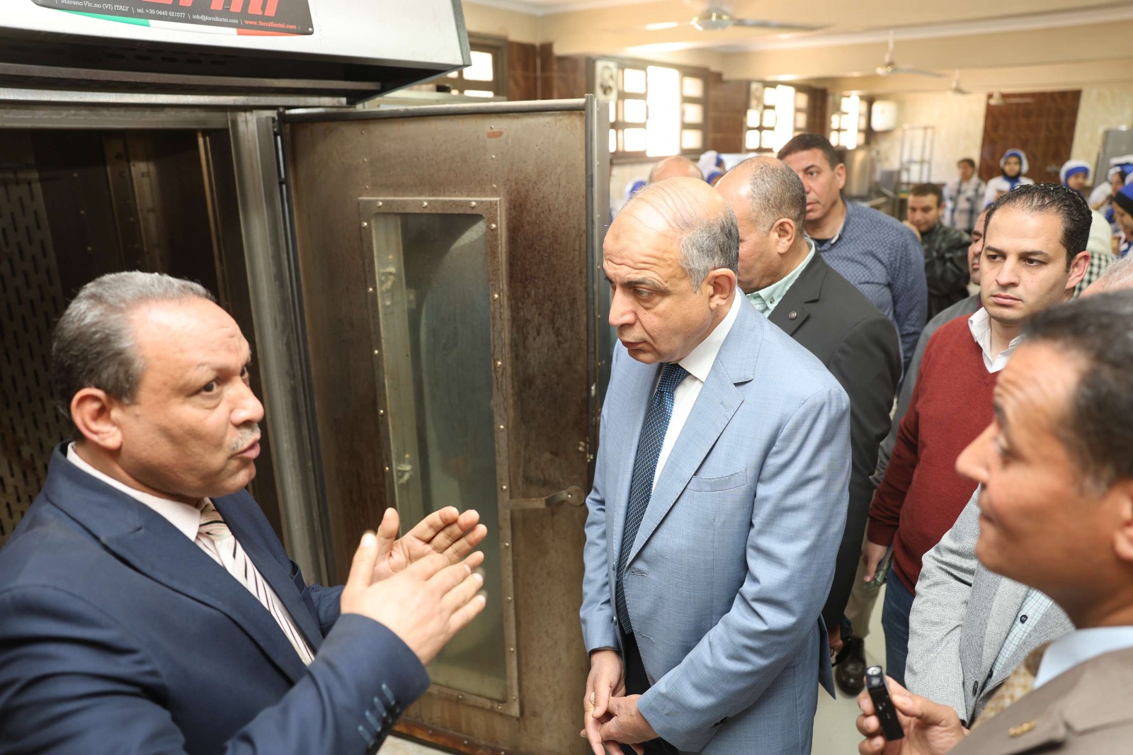 محافظ المنيا يتفقد مدرسة الفنية المتقدمة