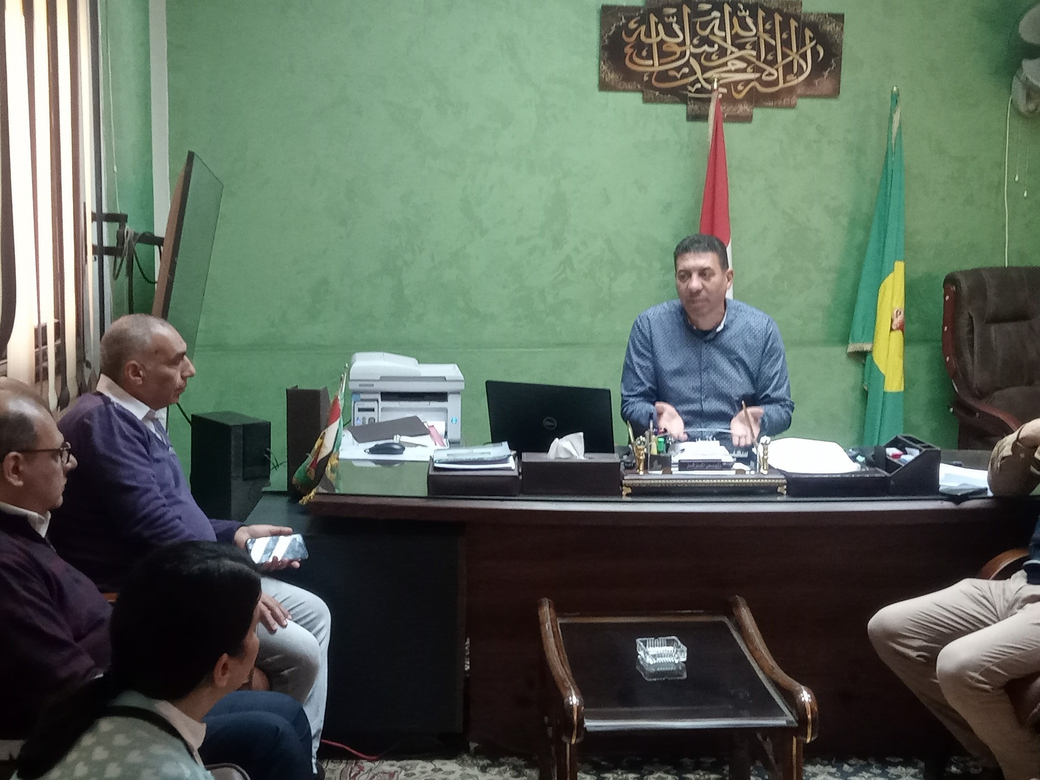 رئيس  مدينة المنيا يعقد إجتماع طارئ لمناقشة معوقات إجراءات التصالح