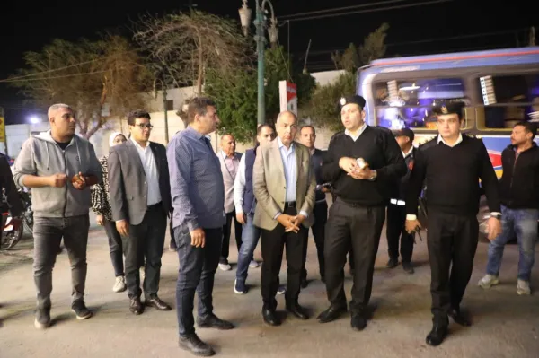 محافظ المنيا يتفقد الحالة العامة بشوارع حي شمال