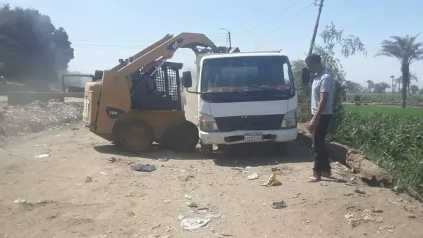 رفع ١٥٠ طن مخلفات صلبة بابوقرقاص