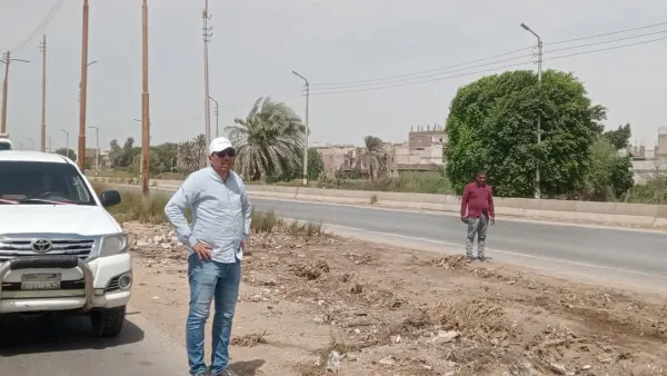 رئيس مدينة المنيا يقود حملة مكبرة للنظافة بطريق مصر اسوان