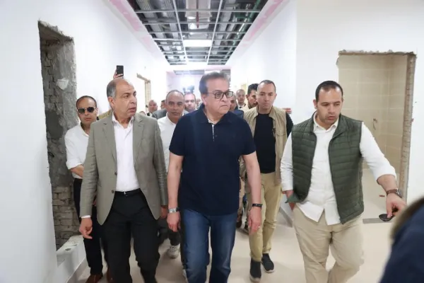وزير الصحة ومحافظ المنيا يتفقدان مستشفى مغاغة ووحدة طب الاسرة بالشيخ زياد