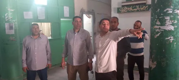 رئيس مدينة المنيا يتابع أعمال رفع الكفاءة بديوان مجلس المدينة
