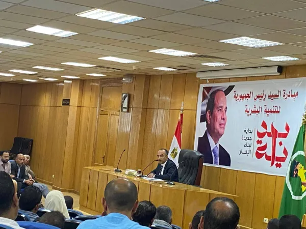 لجنة دائمة لمراجعة وحصر أعمال تراخيص الأنشطة الصناعية غير المقننة بالمنيا