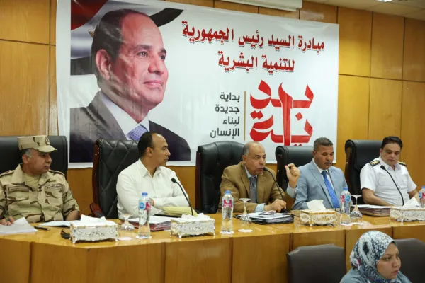 محافظ المنيا بالمجلس التنفيذي حققنا إنجازاً  بملف التصالح على مخالفات البناء