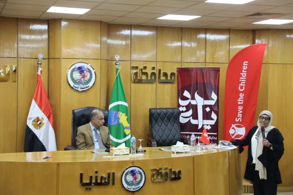 محافظ المنيا يلتقى وفد هيئة إنقاذ الطفولة الدولية