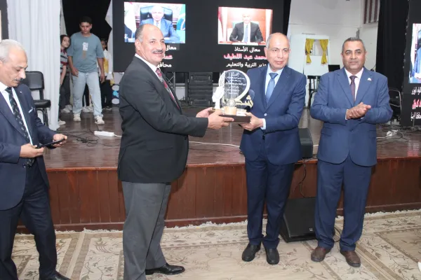 تعليم المنيا تفوز بالمركز الثاني بمسابقة "الرائد المثالي" على مستوى الجمهورية