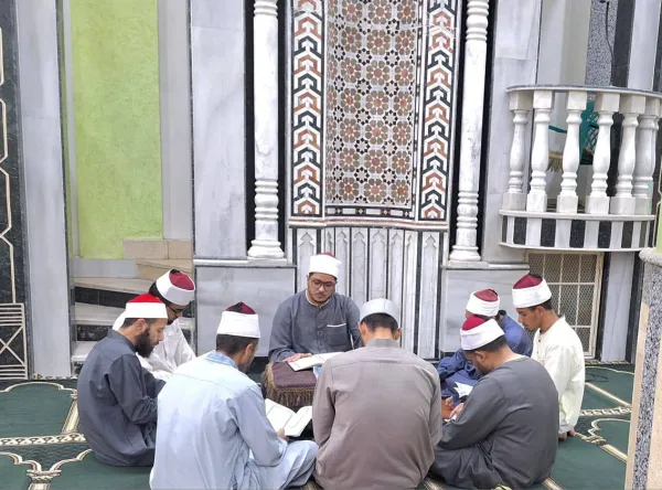 "مقارئ الأئمة".. مساجد المنيا تتزين بحلقات تلاوة القرآن