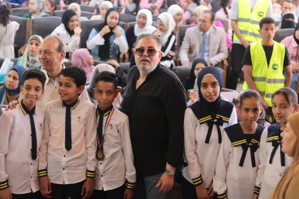 مستقبل وطن المنيا يكرم أوائل الطلبة بديرمواس"صور "