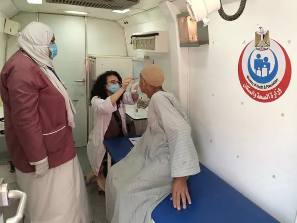 “حياة كريمة” بالمنيا .. تقديم 7 آلاف خدمة صحية خلال 6 قوافل مجانية في مايو الماضي