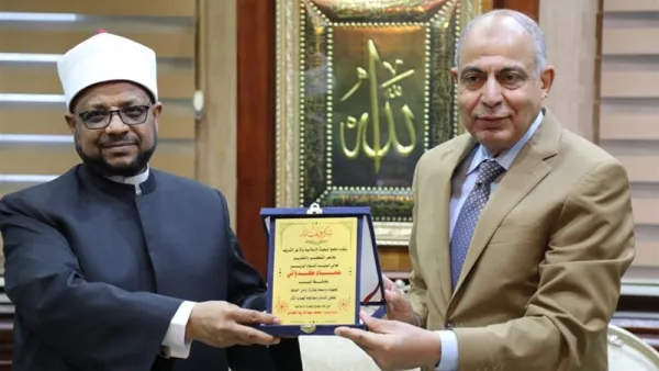 برعاية الازهر الشريف .. مؤتمر جماهيري لمكافحة الثأر وإفتتاح منفذ لإصدارات المشيخة بالمنيا