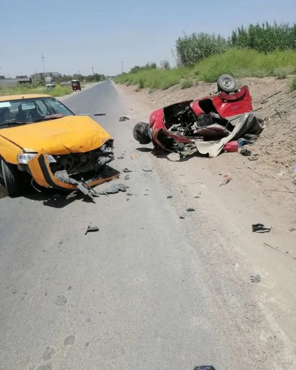 جثة و6 مصابين إثر تصادم ميكروباص وربع نقل ببني مزار