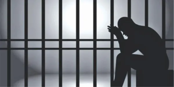 حبس قاتل زوجته وشقيقتها ببني مزار 15 يوماً