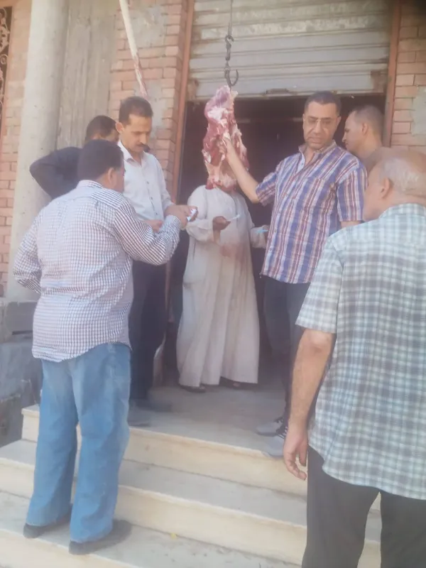 تحرير 12 محضر في حملات تموينية لضبط الاسواق بمطاي