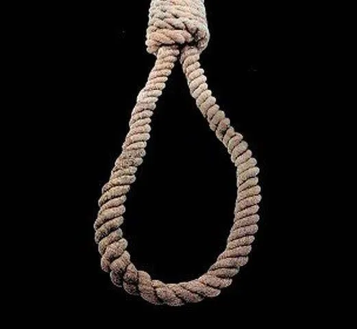 الشك دفعه لشنقها  .. تفاصيل مصرع سيده على يد شقيقها ببني مزار