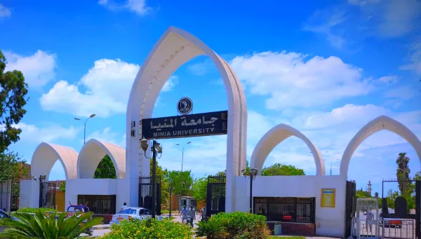 موعد بدء التحويلات الطلابية والتقديم للدراسات العليا بجامعة المنيا