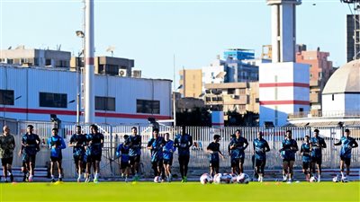 الحكام اهلاوية والدورى مسرحية هاتفات مثيرة لجماهير الزمالك فى مبارة الاتحاد